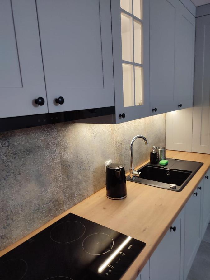 Miodowy Apartament Złotów Екстериор снимка